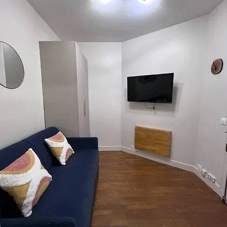 Trocadero Eiffel Tour - Refurbished Furnished Flat Apartmán Paříž