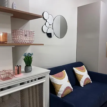 Trocadero Eiffel Tour - Refurbished Furnished Flat